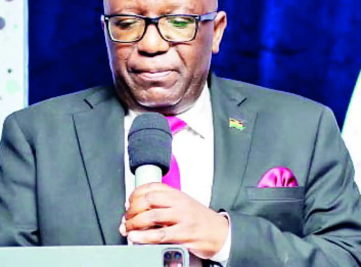 Central bank hails insurance industry