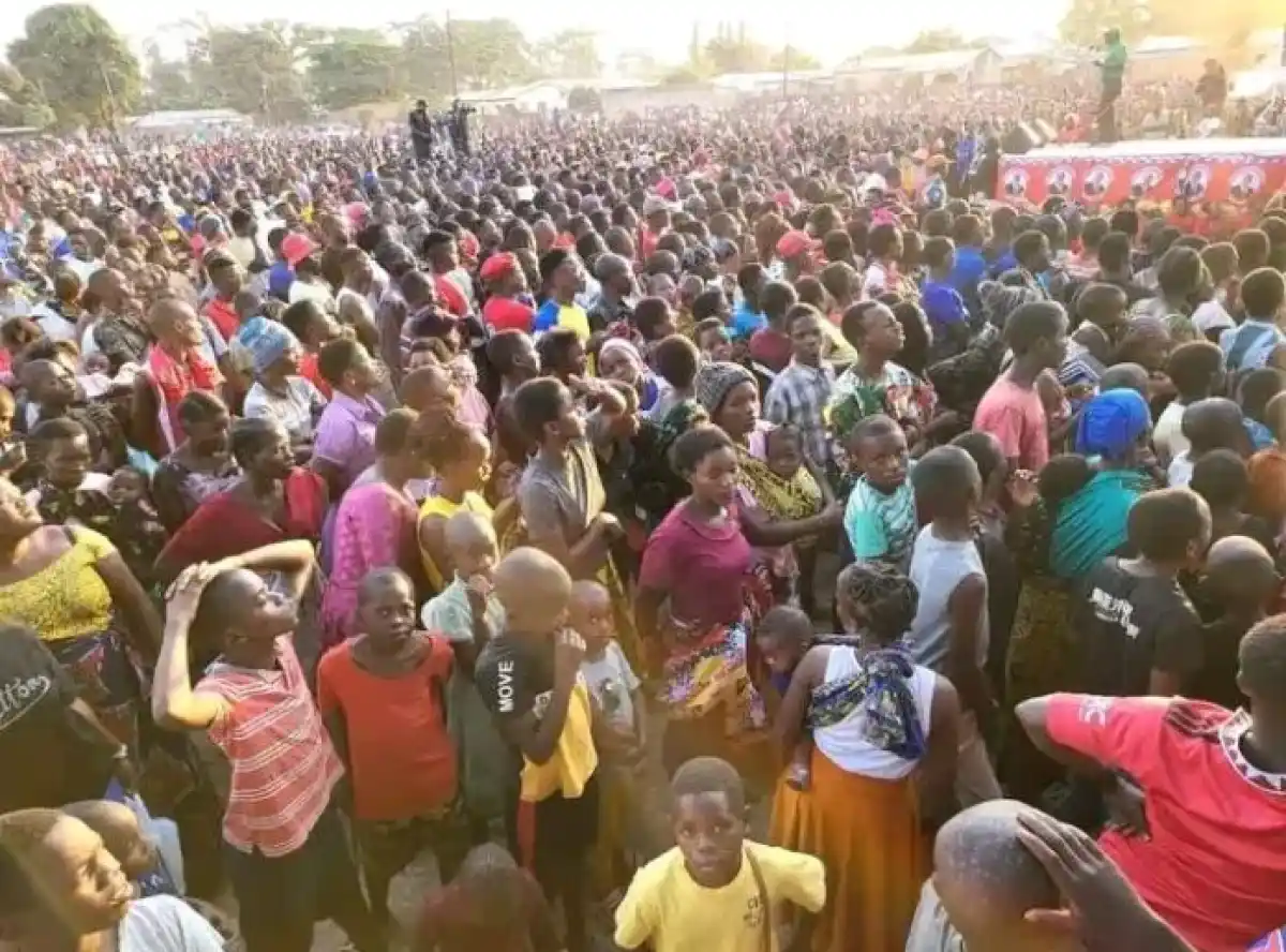 CHIMWENDO STORMS KARONGA: describes north as linchpin of development