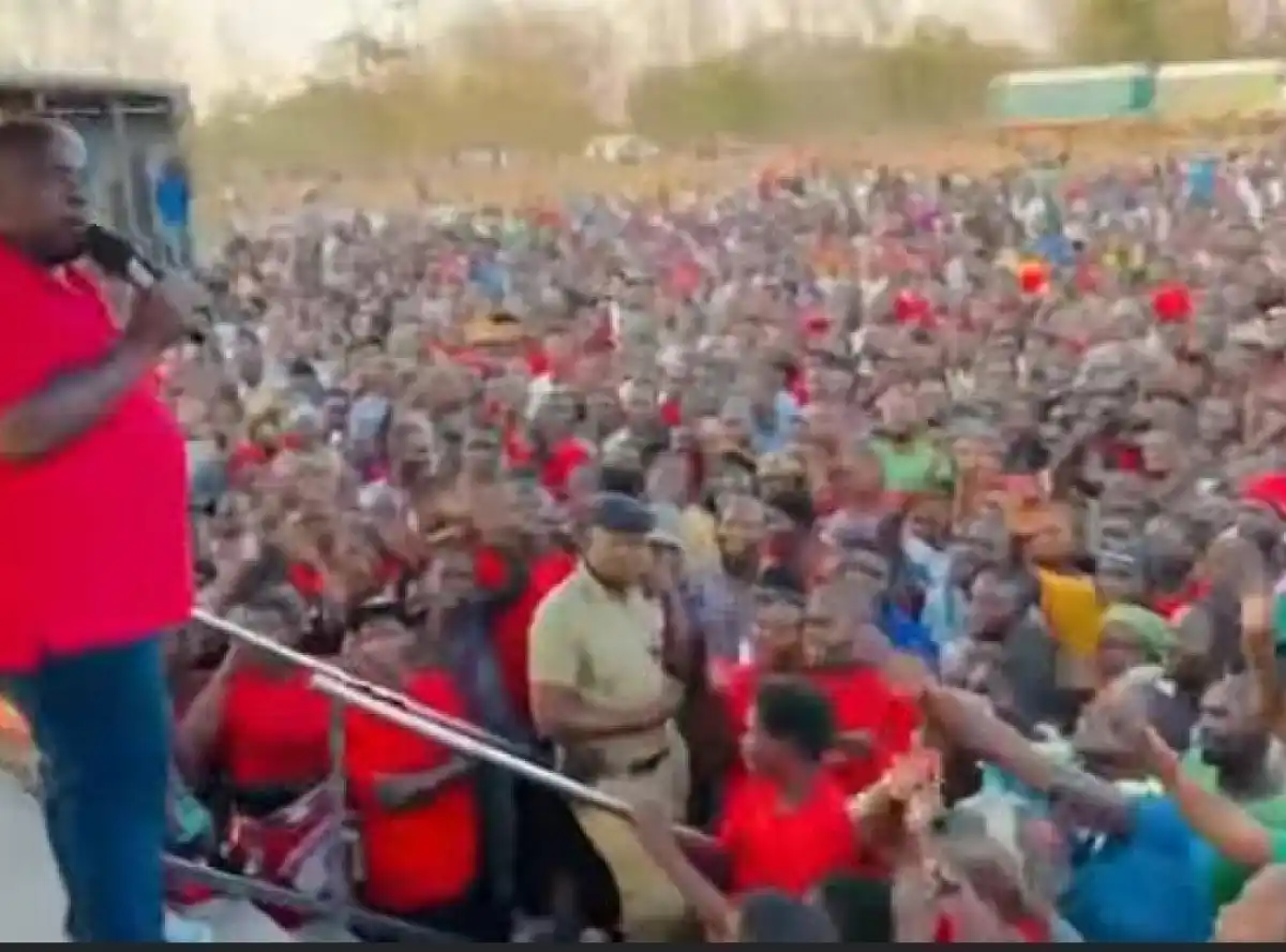 Chimwendo takes voter registration campaign to Mponela, tells residents to register for Chakwera’s reelection bid