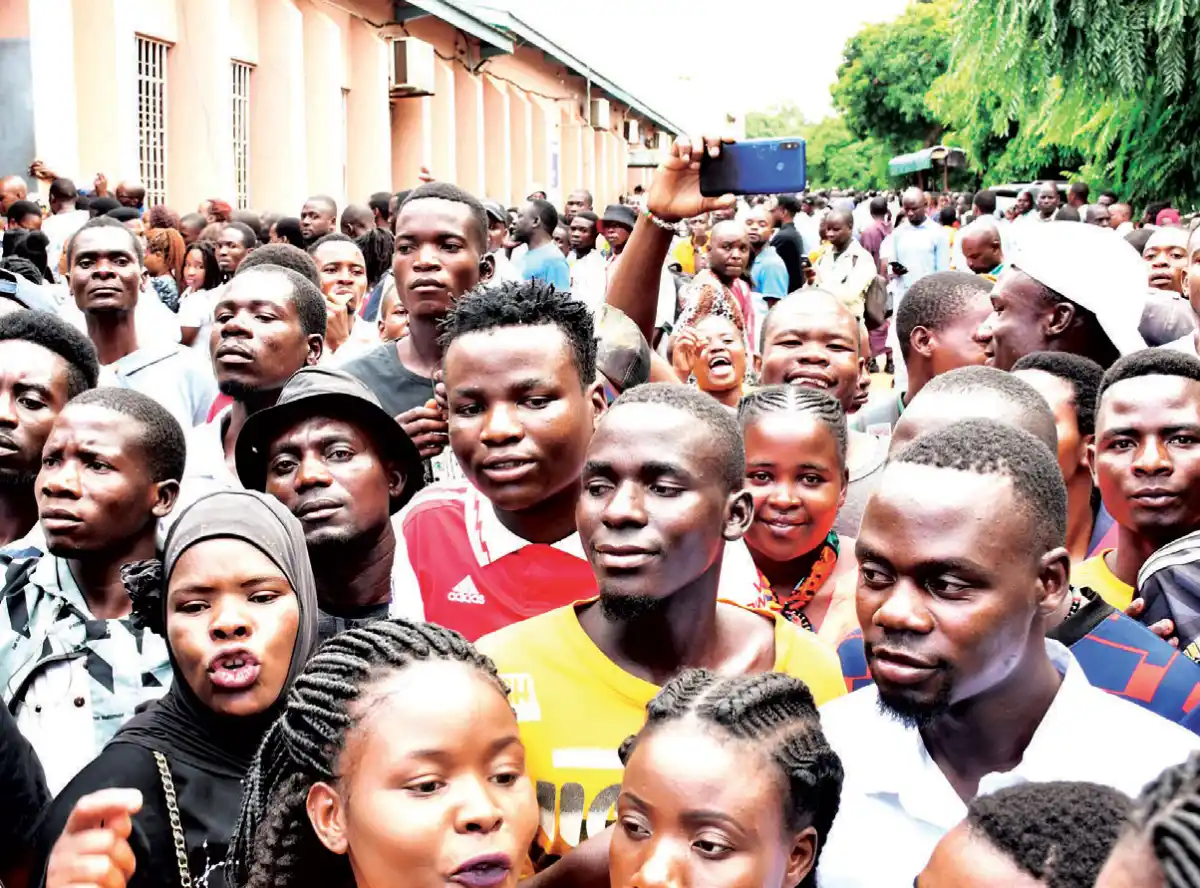 Immigration elusive on passport printing