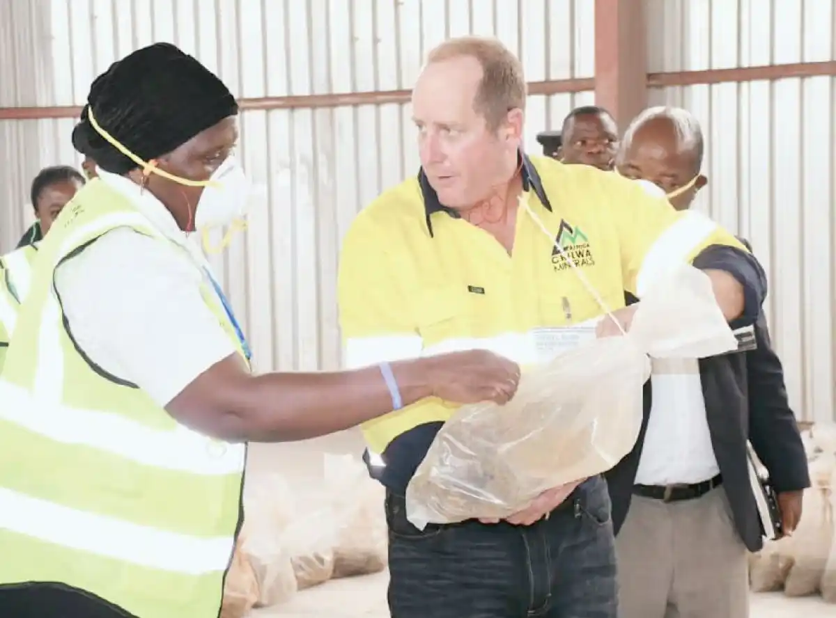 Mining firm opens $250,000 laboratory