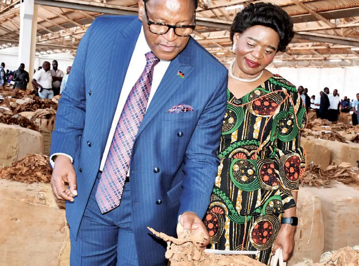 Mixed voices at tobacco auction floors