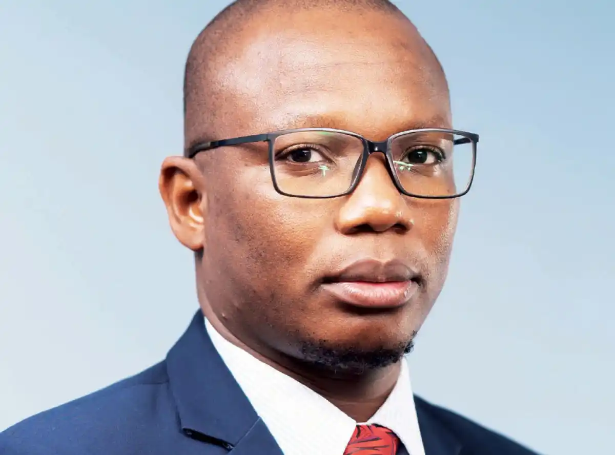 Parallel market rate fluctuates