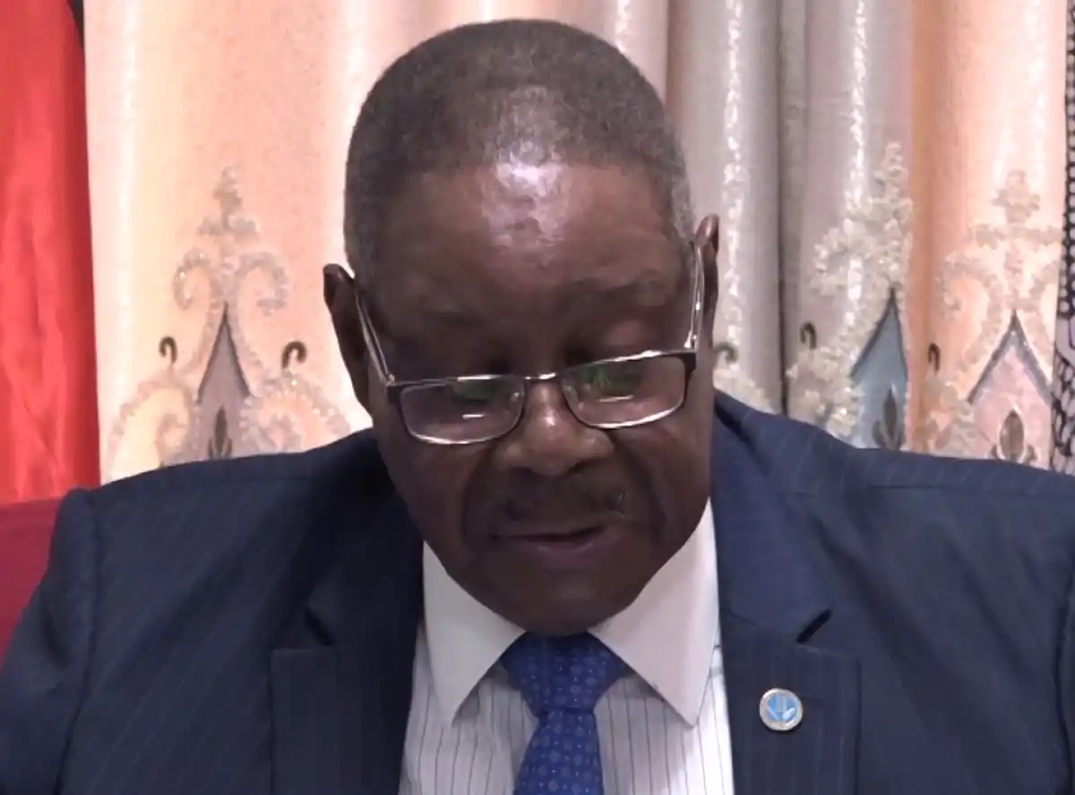 Peter Mutharika hits out at government again