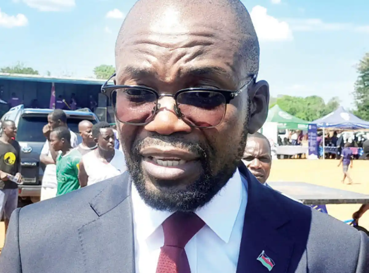 Public servants defy assets law